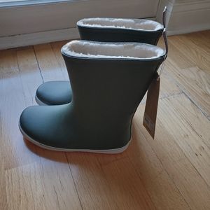 NWT Tretorn Women's Boots